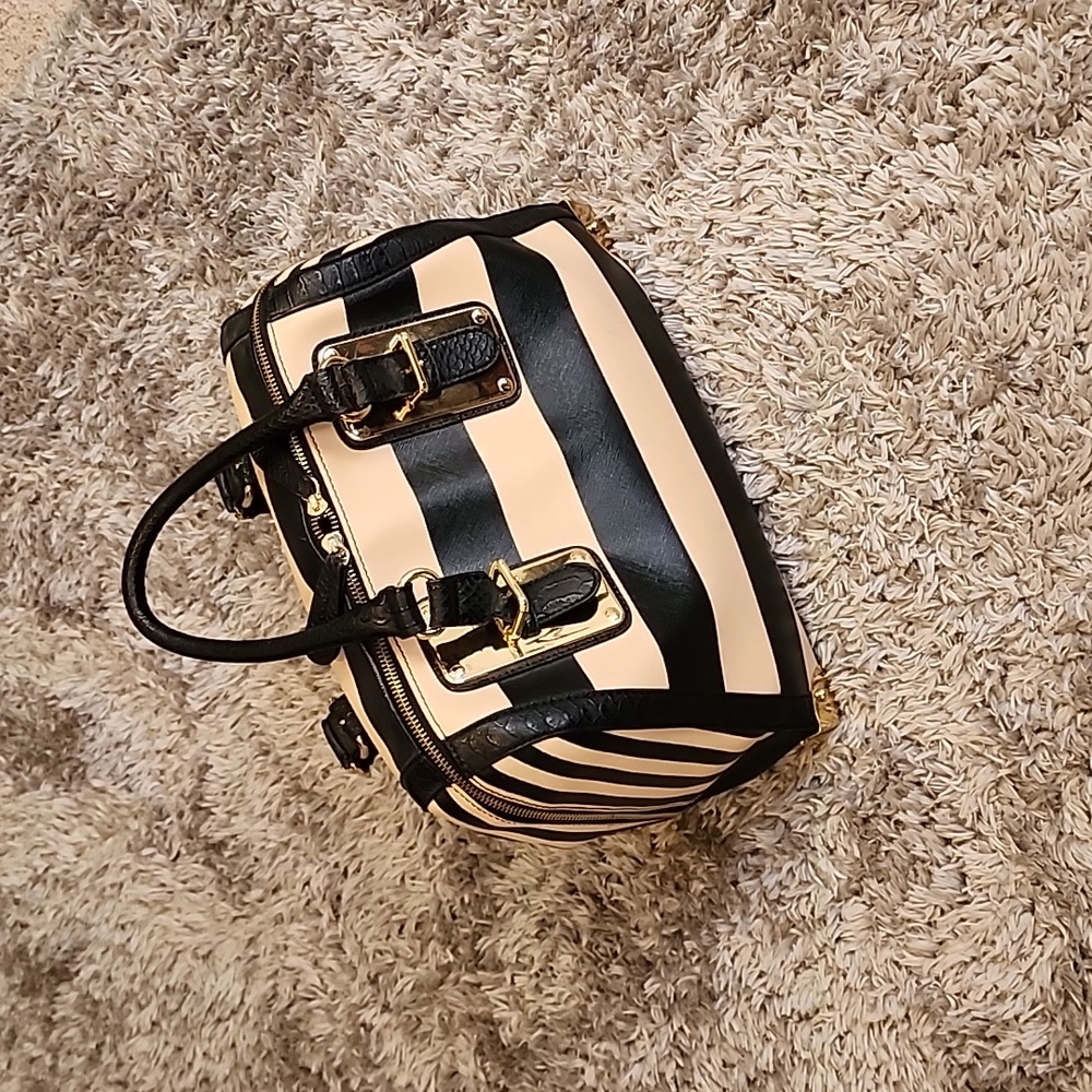 Satchel purse